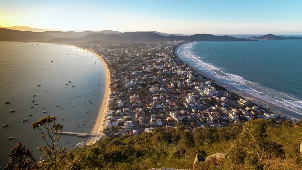Vale a Pena Investir em Imoveis na Bombinhas Cidade SC 1024x576
